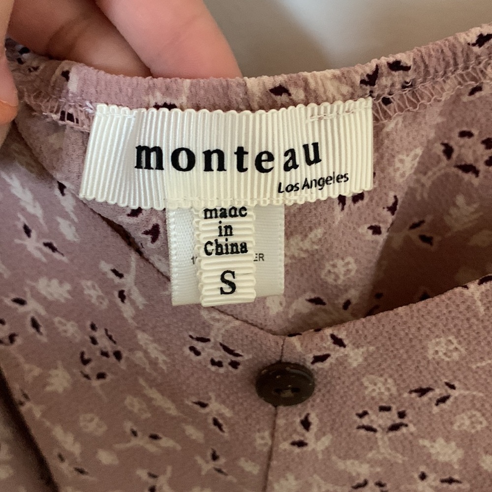 blouse - Picture 2 of 2